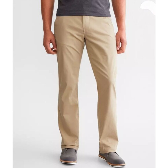 BKE Tyler Pants Size 31X32 Chino Straight Stretch Khaki Preppy Casual - Picture 1 of 12